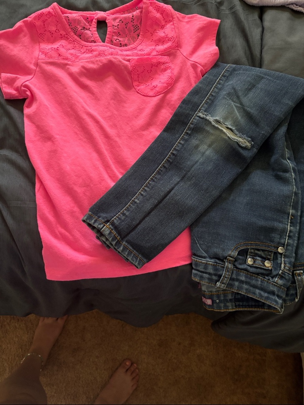 Girls Short Sleeve Lace Yoke Tee - Pink